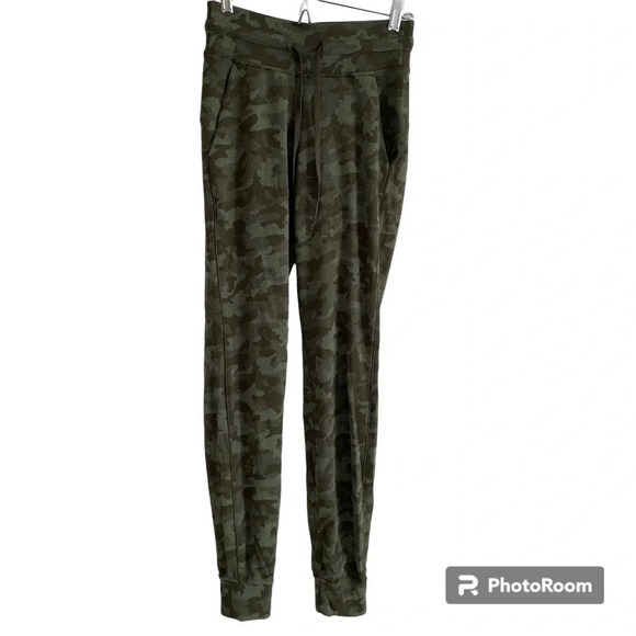 LULULEMON Ready to Rulu Jogger 29" Heritage Camo Dark Olive Green  Twill Size 2 - Picture 5 of 16